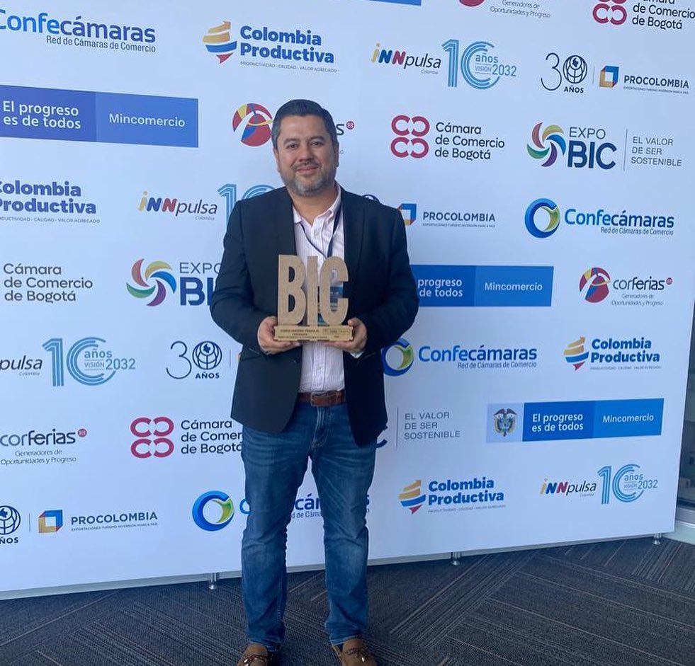 Cámara de Comercio recibe reconocimiento por apoyo a empresas que se transforman en sociedades BIC