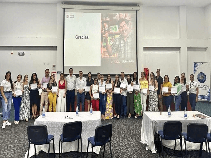 En Caquetá, la Cámara de Comercio Clausuró con Éxito el Programa “Fortaleser”